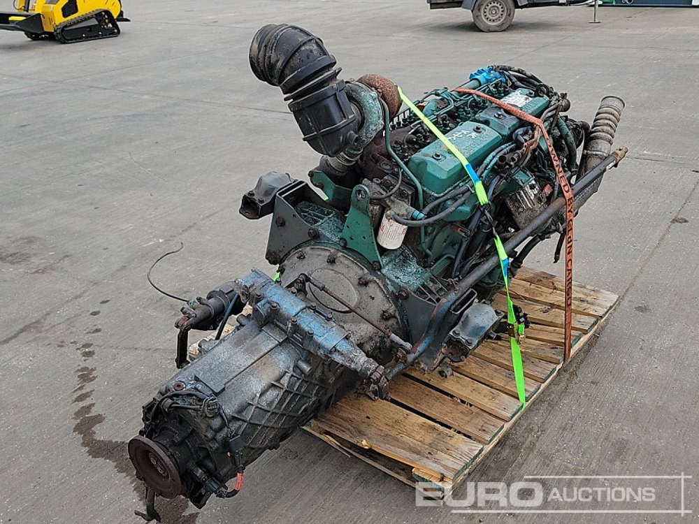 Volvo 6 Cylinder Engine, Gearbox - Engine: picture 5 Volvo 6 Cylinder Engine, Gearbox - Engine: picture 5