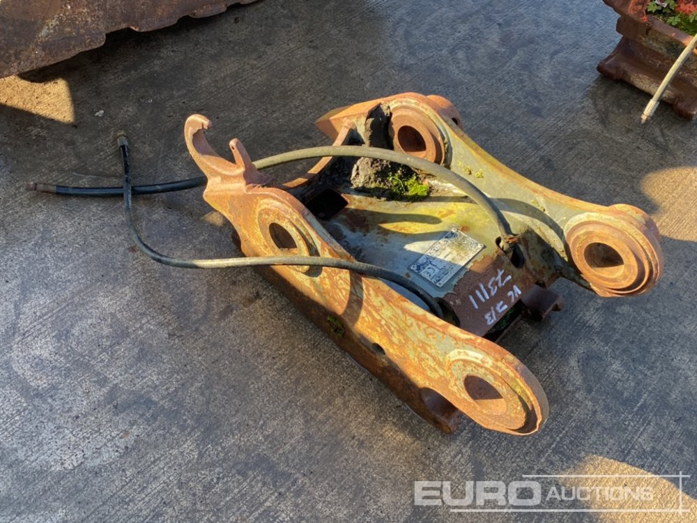 Volvo Dedicated QH 65mm Pin to suit 13 Ton Excavator - Quick coupler: picture 3 Volvo Dedicated QH 65mm Pin to suit 13 Ton Excavator - Quick coupler: picture 3