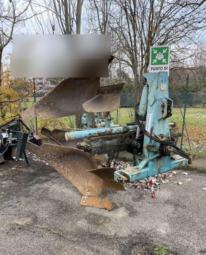 Aratro usato Nuova Comas - Plough: picture 4 Aratro usato Nuova Comas - Plough: picture 4