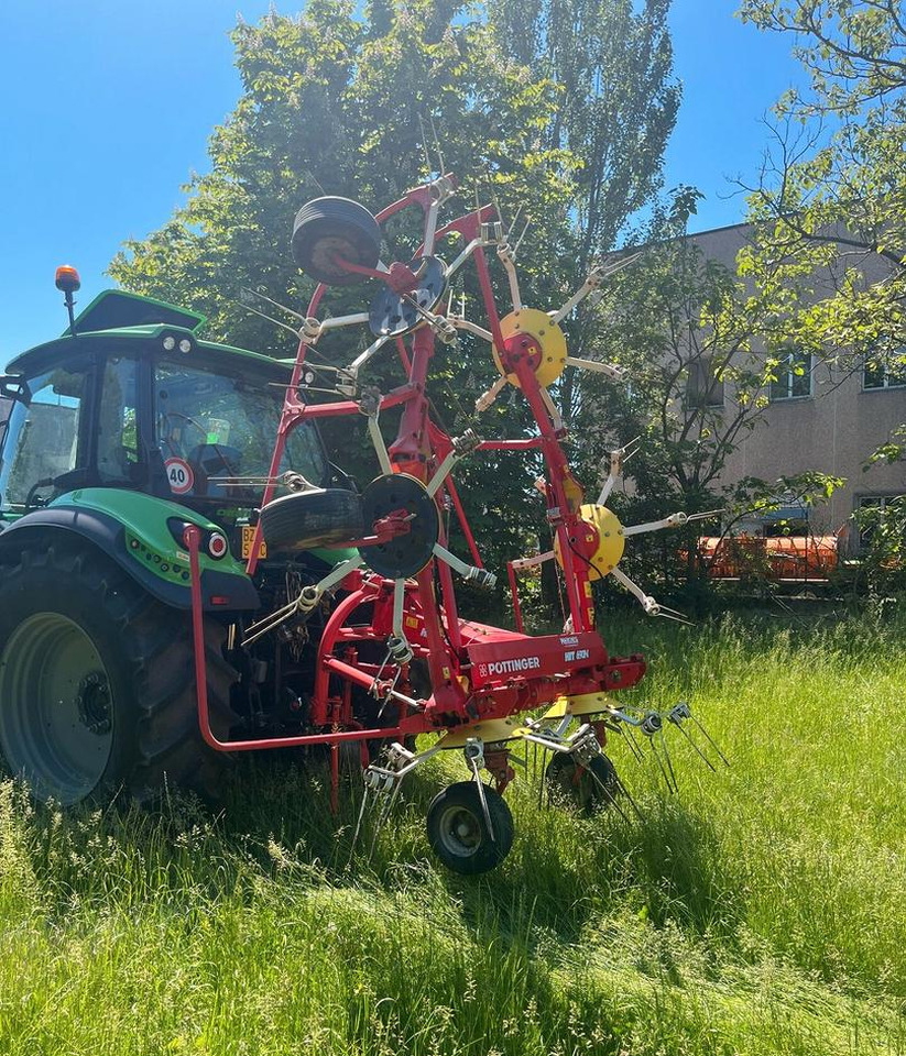 Voltafieno usato Pottinger Hit 690 N - Tedder/ Rake: picture 4 Voltafieno usato Pottinger Hit 690 N - Tedder/ Rake: picture 4