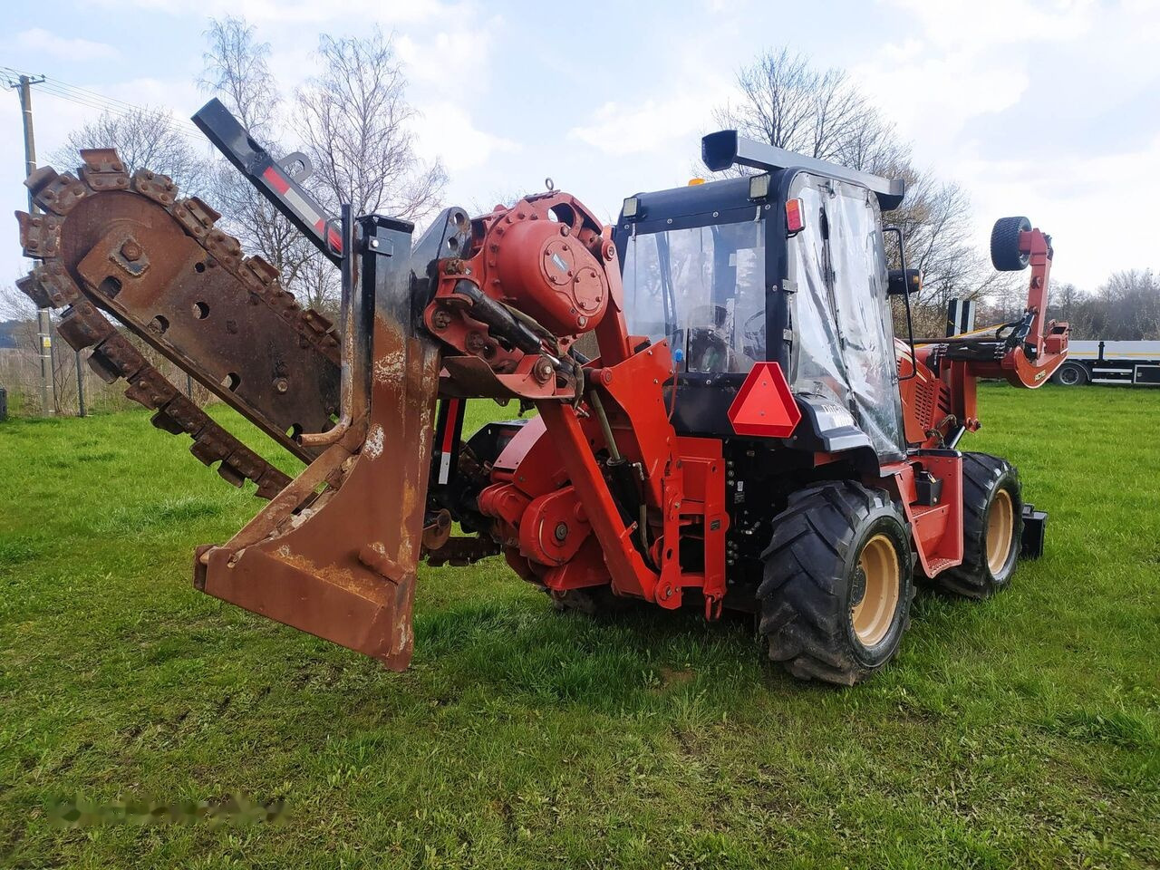 Trencher Ditch-Witch Zahn R300: picture 13