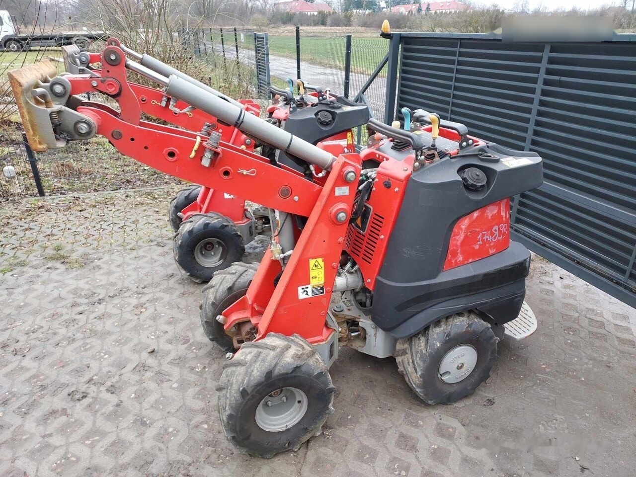 Ditch-Witch Zahn R300 - Trencher: picture 2 Ditch-Witch Zahn R300 - Trencher: picture 2