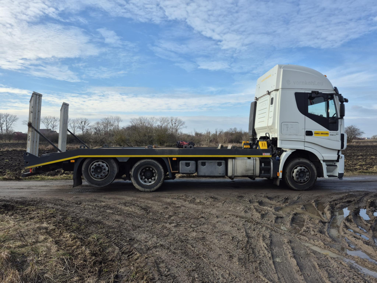 IVECO Stralis 420 - Car transporter truck: picture 2 IVECO Stralis 420 - Car transporter truck: picture 2