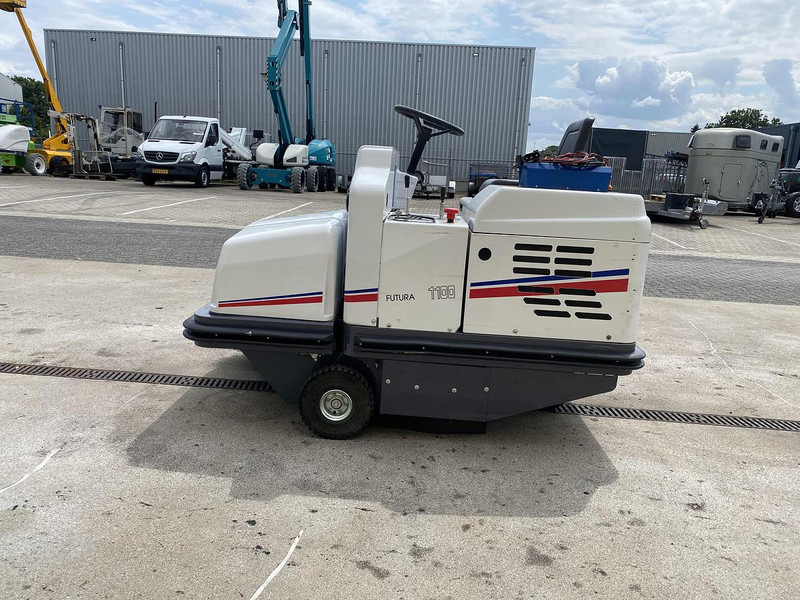 Dulevo 1100 EH, Veegmachine, Hoogkieper - Road sweeper: picture 5 Dulevo 1100 EH, Veegmachine, Hoogkieper - Road sweeper: picture 5