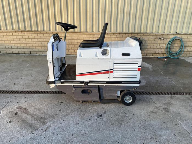Dulevo 75 EH, Veegmachine - Industrial sweeper: picture 1 Dulevo 75 EH, Veegmachine - Industrial sweeper: picture 1