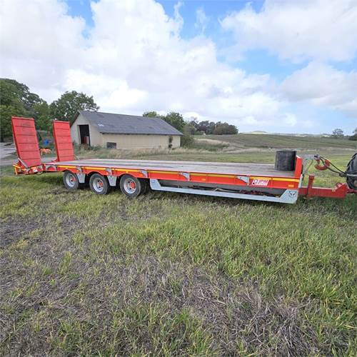 ABC 33000 T - Low loader trailer: picture 1 ABC 33000 T - Low loader trailer: picture 1