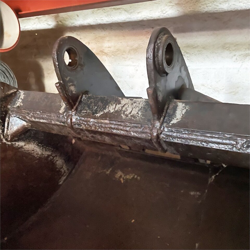 ABC 90cm - Bucket for Backhoe loader: picture 4 ABC 90cm - Bucket for Backhoe loader: picture 4