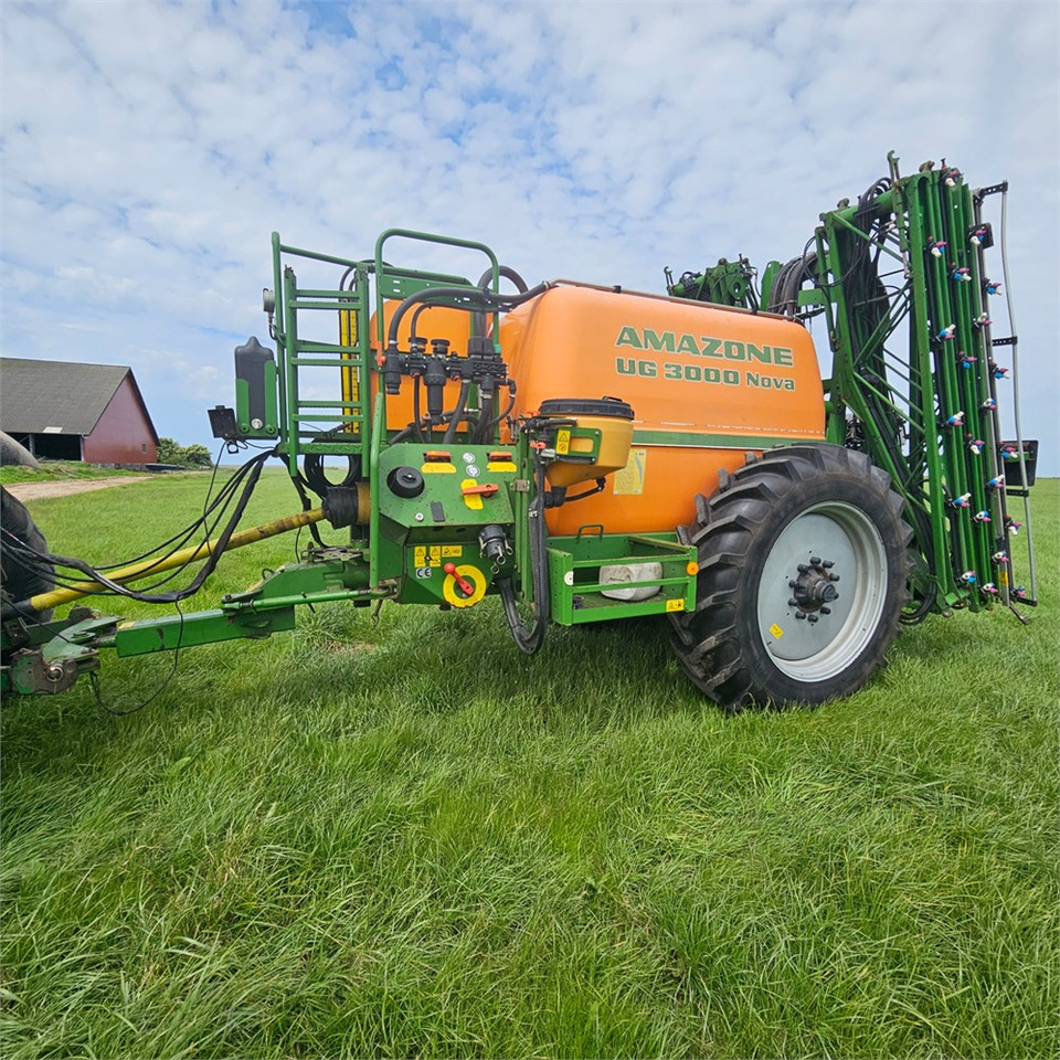 Amazone UG 3000 Nova - Sprayer: picture 1 Amazone UG 3000 Nova - Sprayer: picture 1