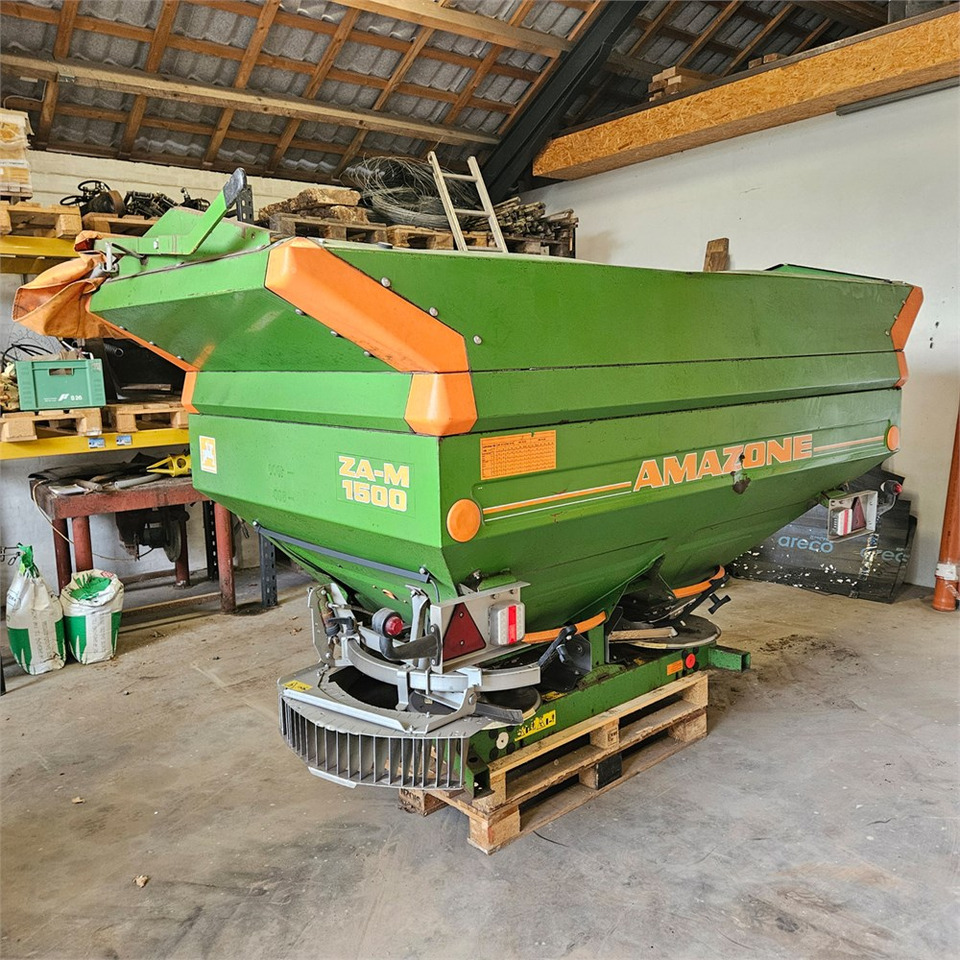 Amazone ZA-M 1500 - Fertilizing equipment: picture 1 Amazone ZA-M 1500 - Fertilizing equipment: picture 1