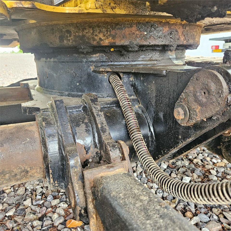 Mini excavator Caterpillar 301.8: picture 20