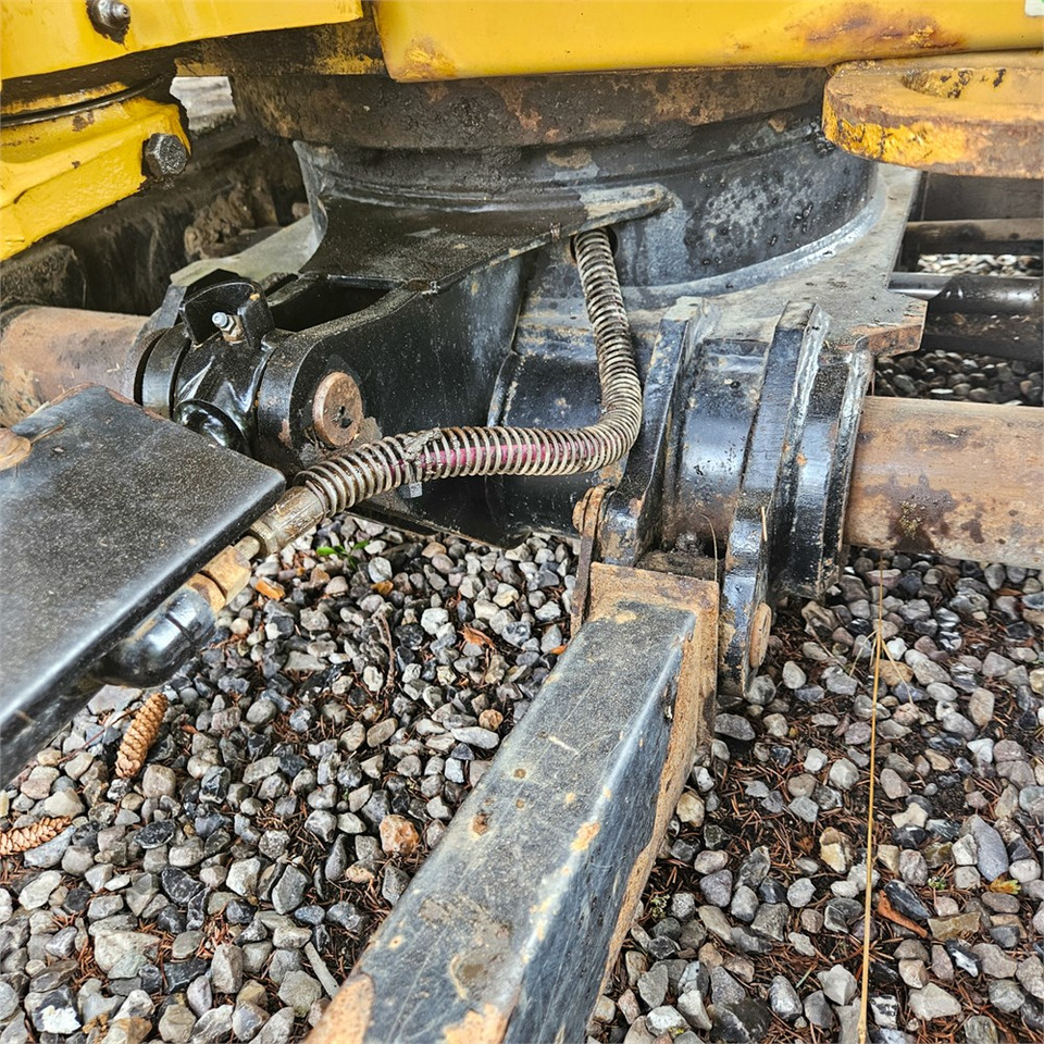 Mini excavator Caterpillar 301.8: picture 21