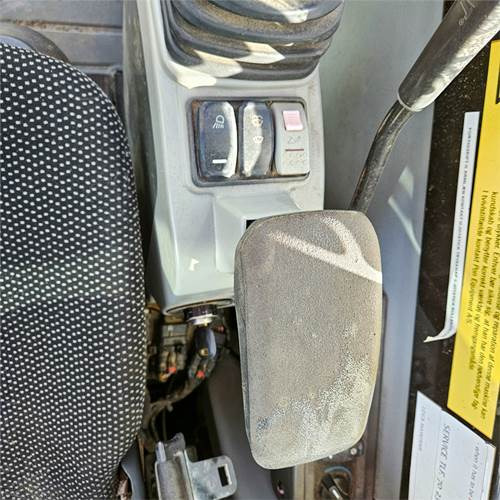 Mini excavator Caterpillar 308 E 2CR: picture 16