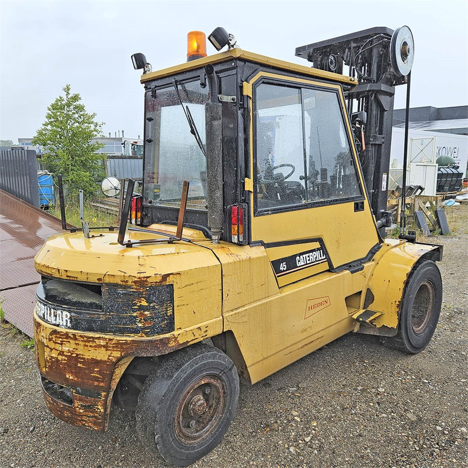 Caterpillar DP45 - Forklift: picture 5 Caterpillar DP45 - Forklift: picture 5