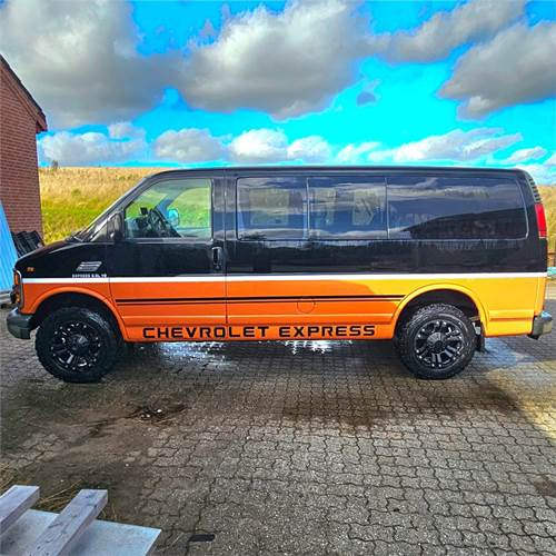 Chevrolet Express Van 2500 - People carrier: picture 3 Chevrolet Express Van 2500 - People carrier: picture 3