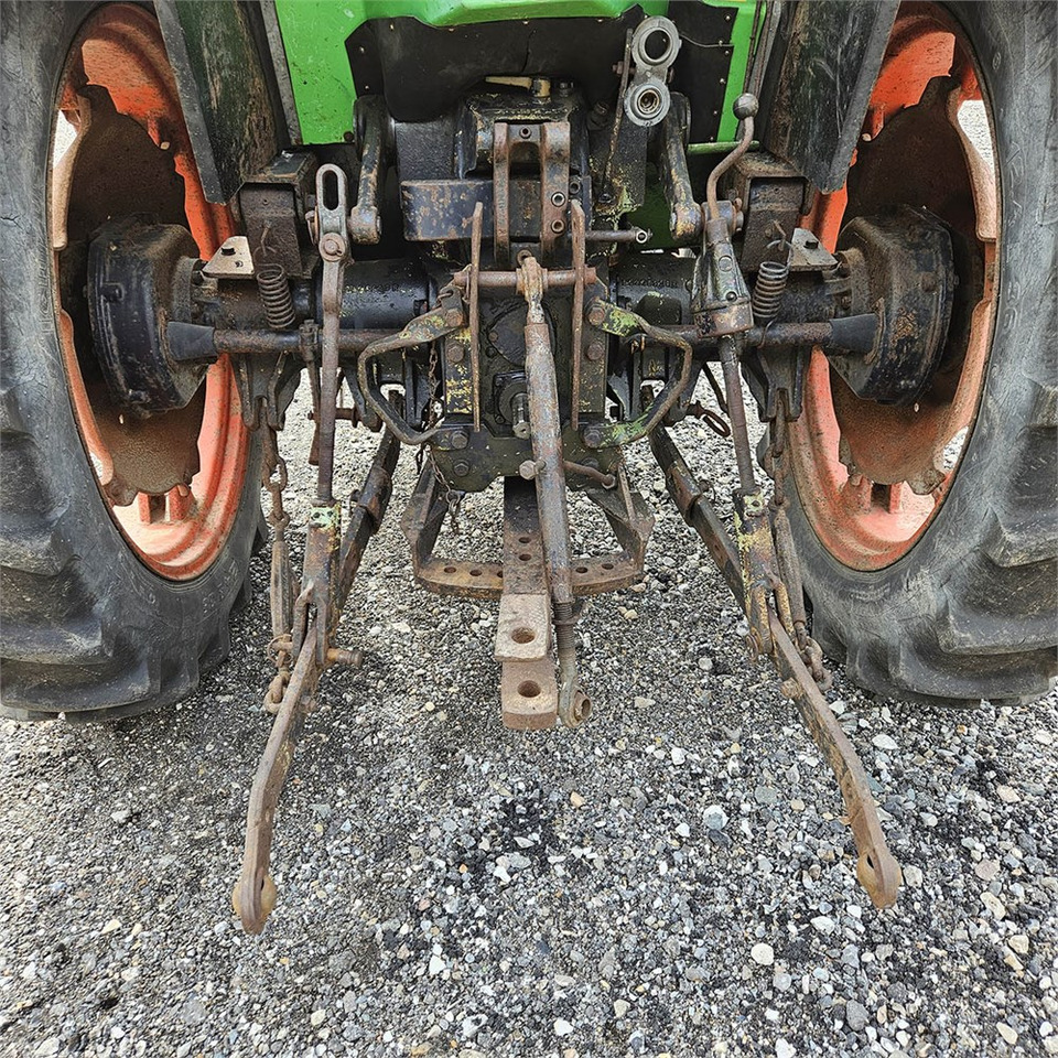 Farm tractor Deutz 5206: picture 32