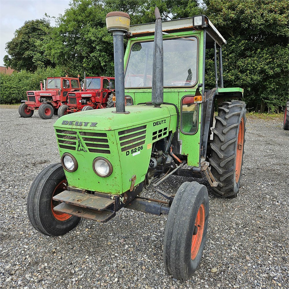 Farm tractor Deutz 5206: picture 9