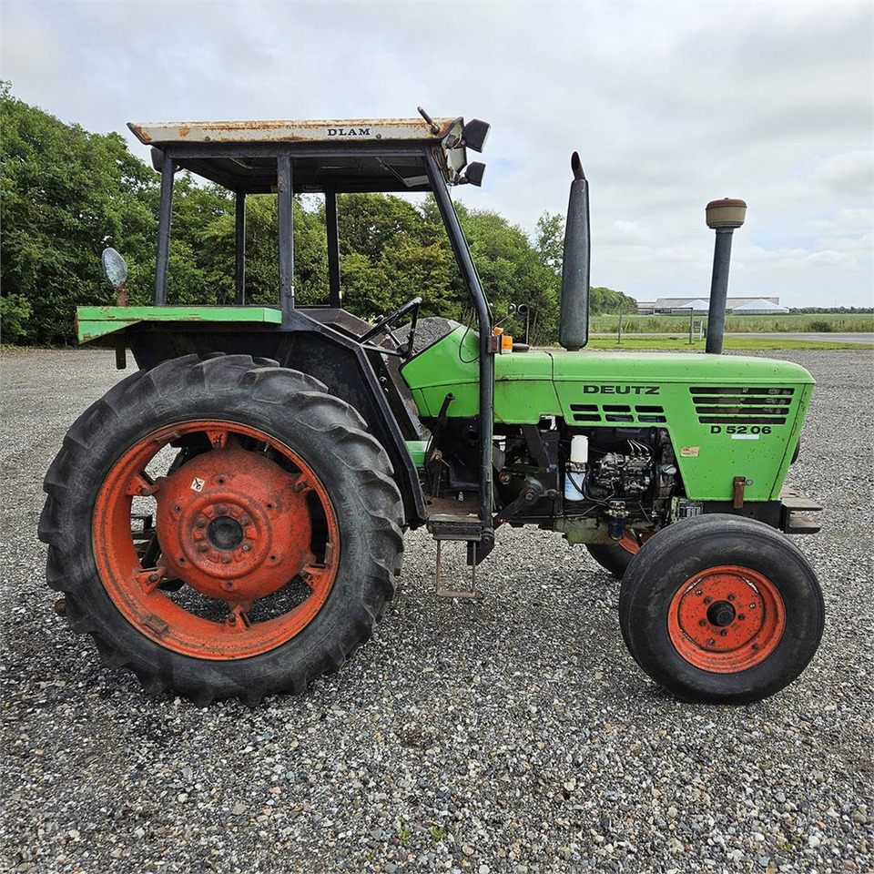 Farm tractor Deutz 5206: picture 8
