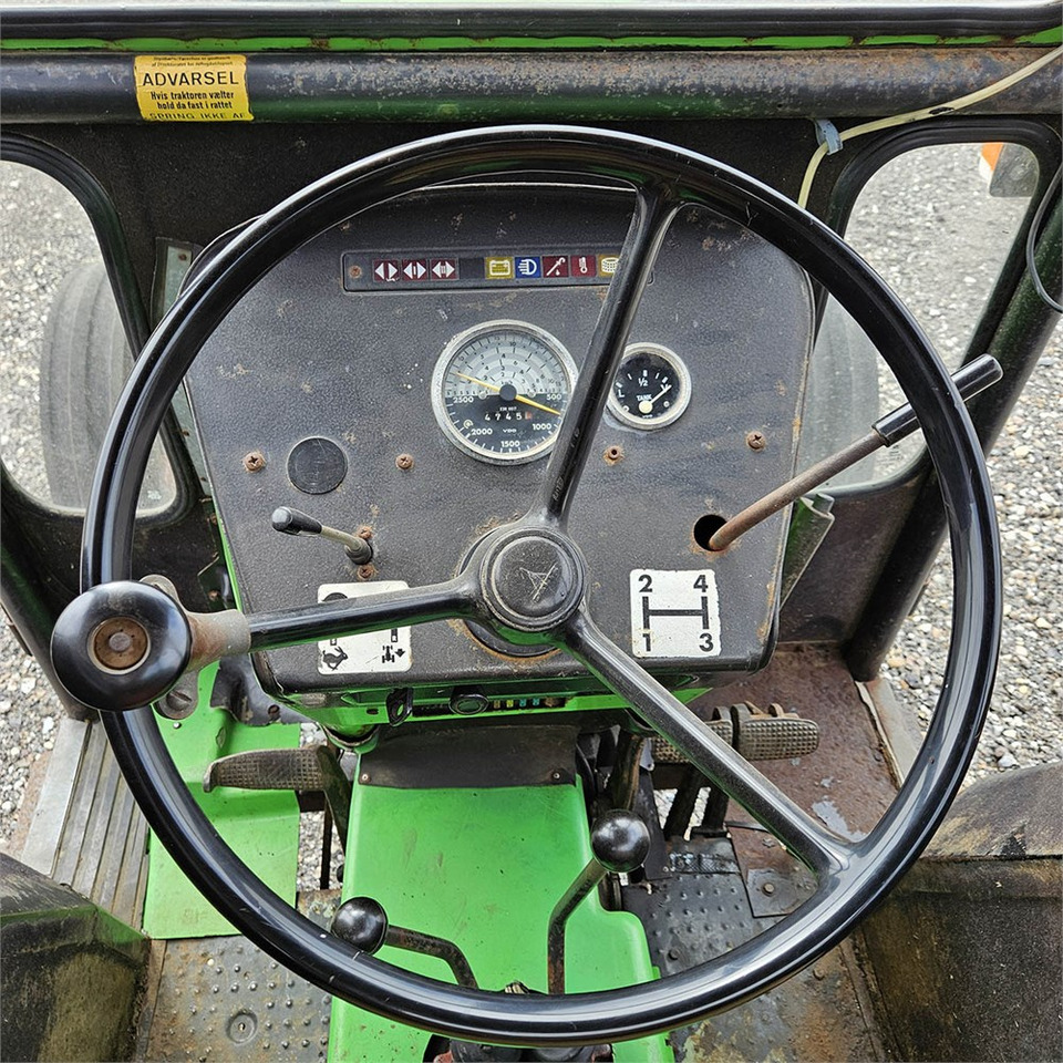 Farm tractor Deutz 5206: picture 13