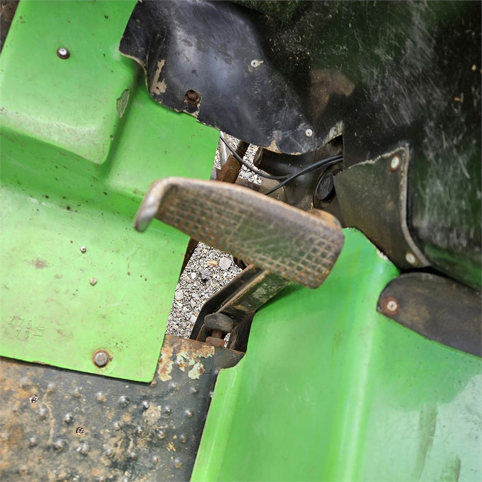 Farm tractor Deutz 5206: picture 22