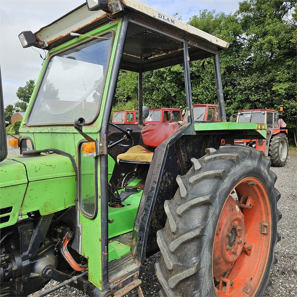 Farm tractor Deutz 5206: picture 11