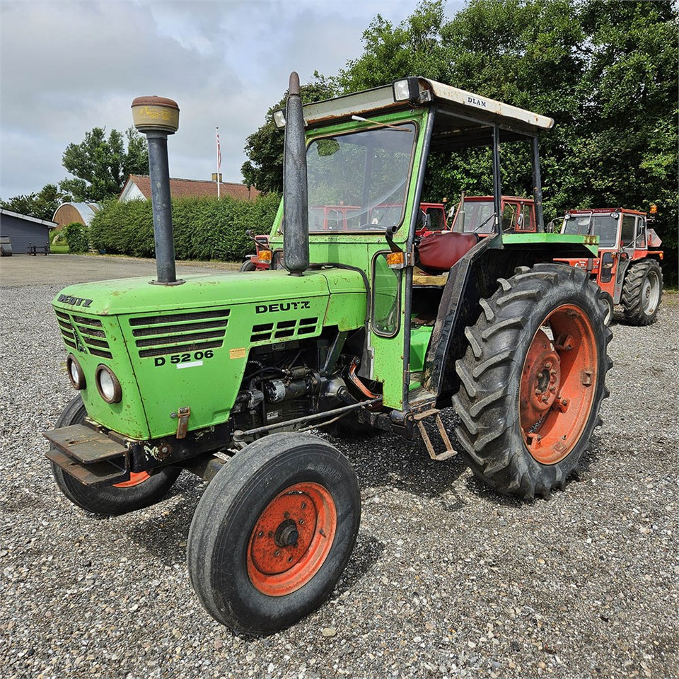 Farm tractor Deutz 5206: picture 10