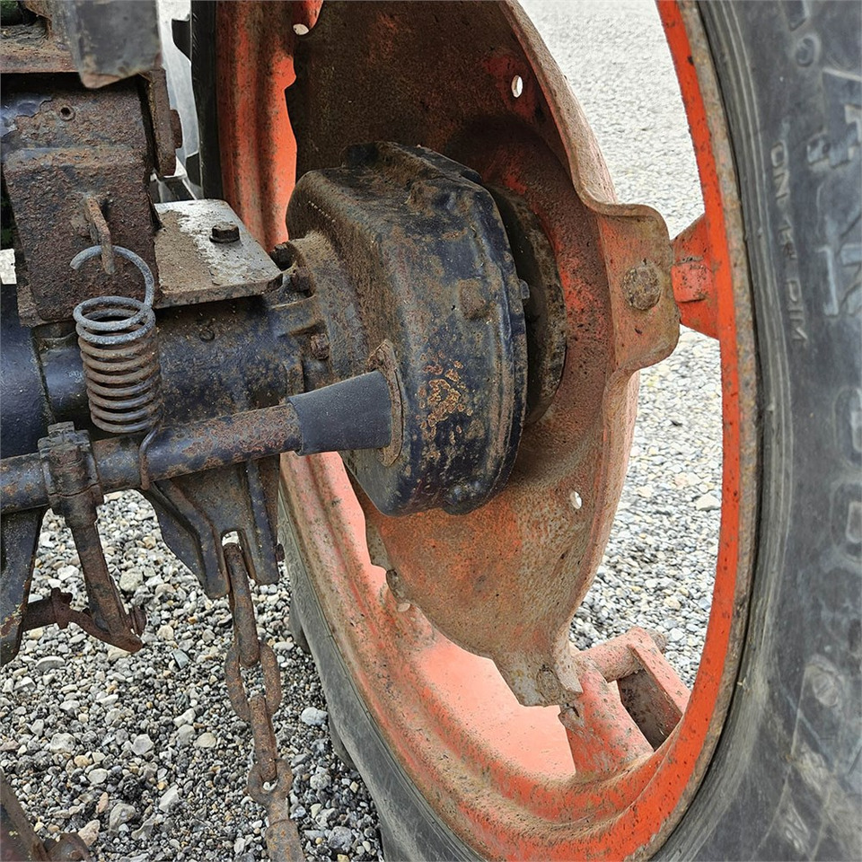 Farm tractor Deutz 5206: picture 38