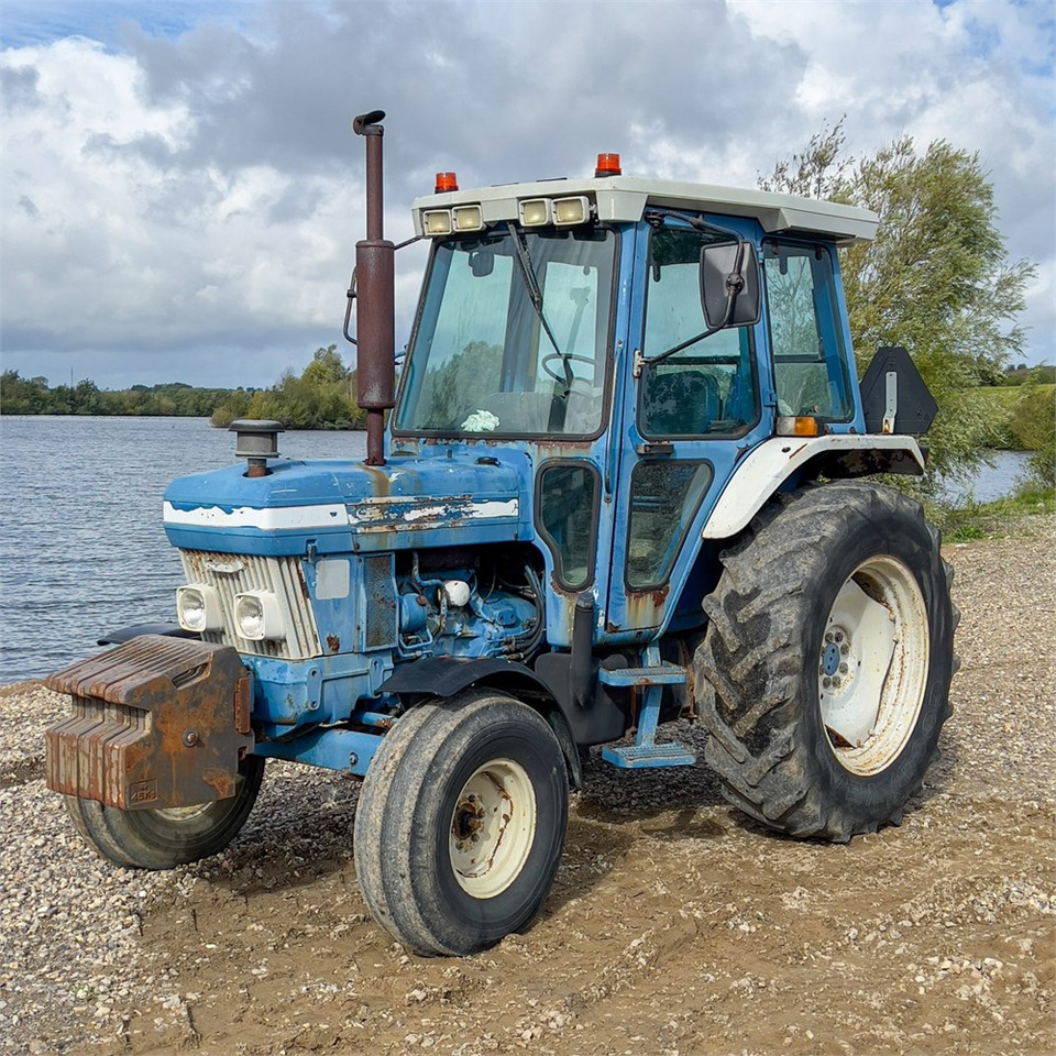 Ford 5610 - Farm tractor: picture 1 Ford 5610 - Farm tractor: picture 1