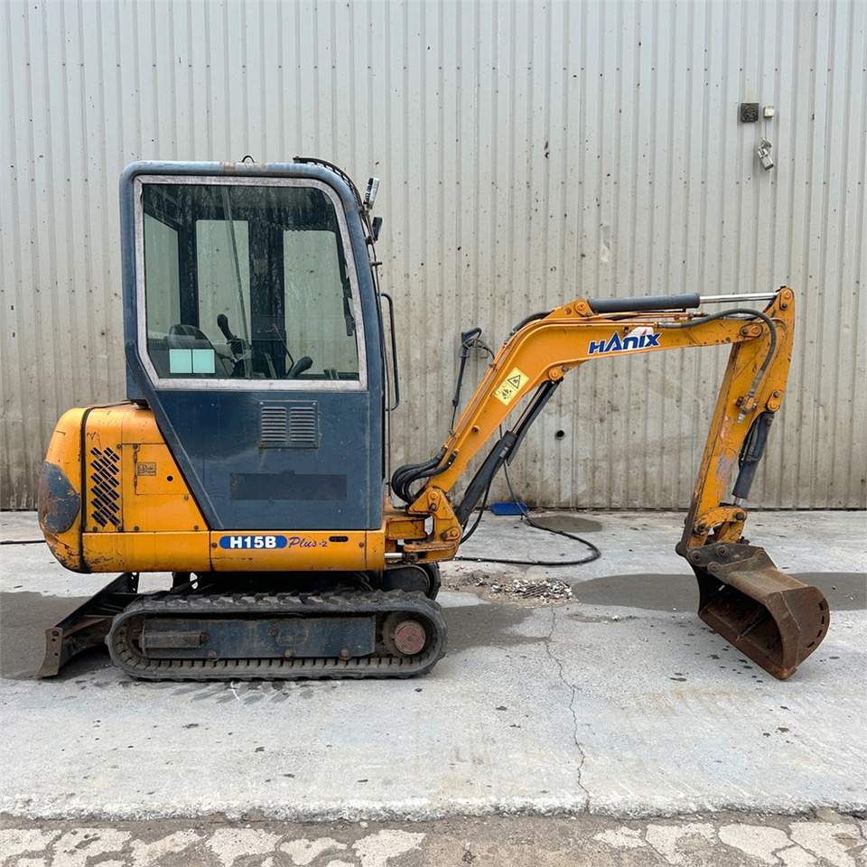Mini excavator Hanix H15B: picture 6