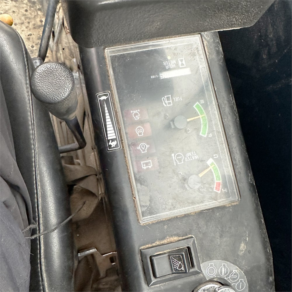 Mini excavator Hanix H15B: picture 20