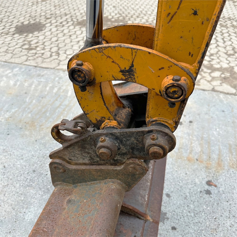 Mini excavator Hanix H15B: picture 32