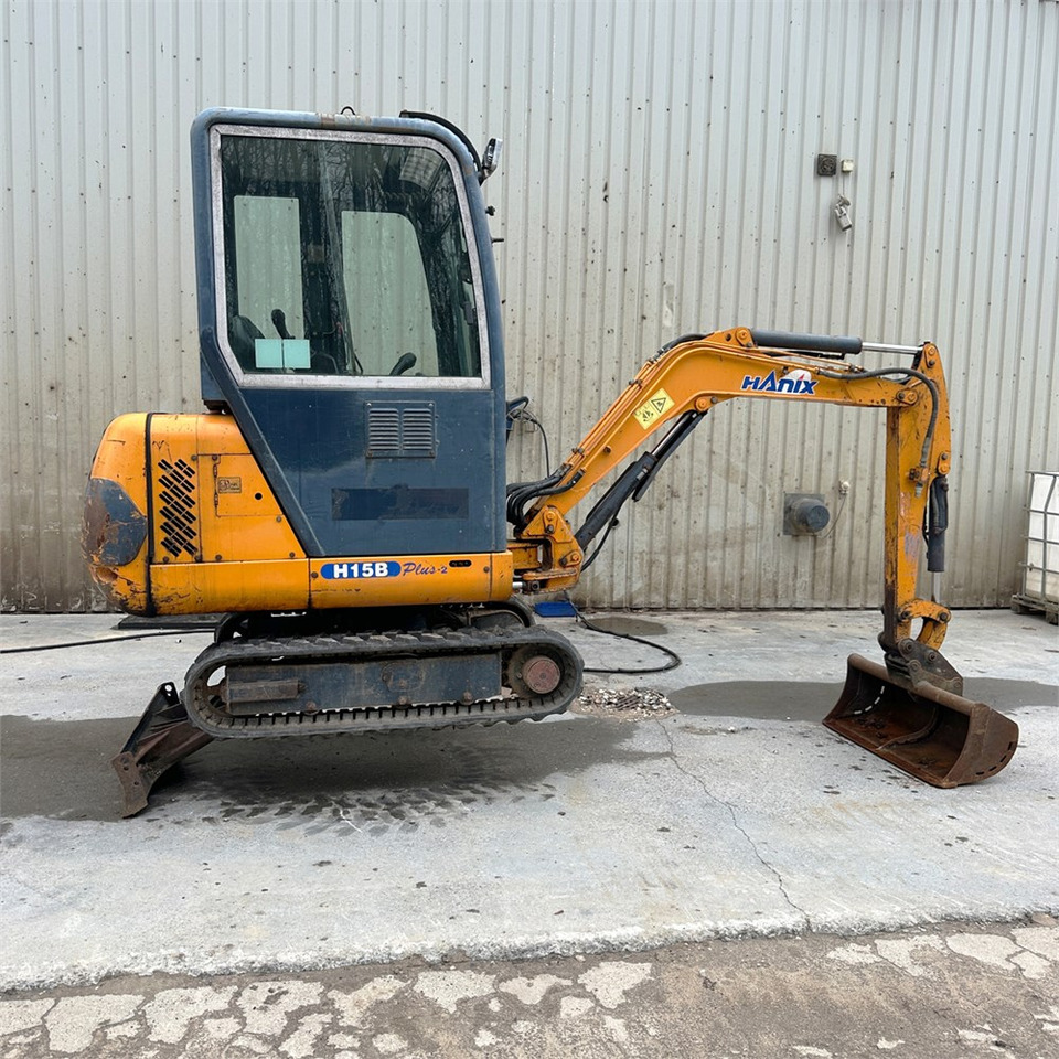 Mini excavator Hanix H15B: picture 10