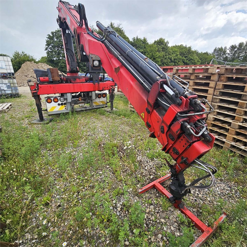 Hiab 166 E -4 HIPRO - Truck mounted crane: picture 2 Hiab 166 E -4 HIPRO - Truck mounted crane: picture 2