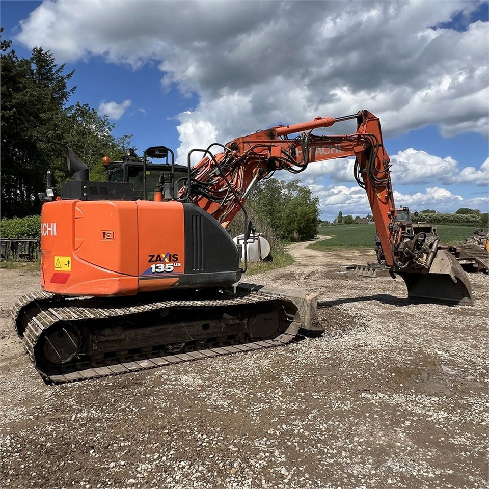 Hitachi ZX135 US-6 - Crawler excavator: picture 5 Hitachi ZX135 US-6 - Crawler excavator: picture 5