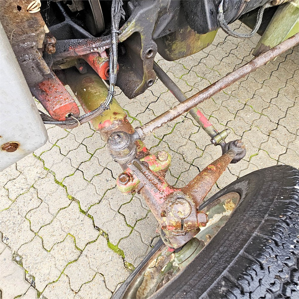 Farm tractor IH 276: picture 25 Farm tractor IH 276: picture 25