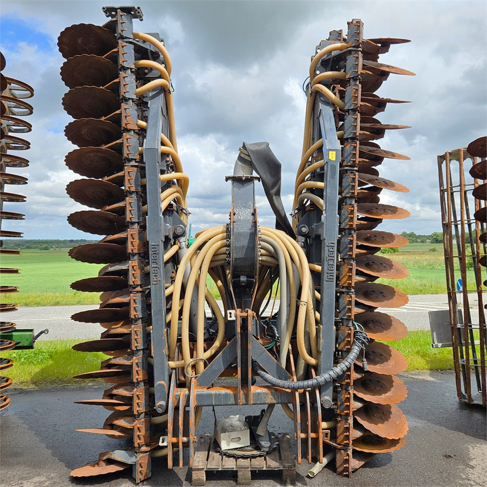 Intertech 7,5m - Fertilizing equipment: picture 2 Intertech 7,5m - Fertilizing equipment: picture 2