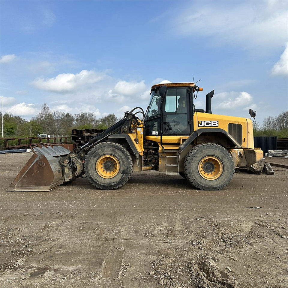 JCB 437 HT - Wheel loader: picture 2 JCB 437 HT - Wheel loader: picture 2