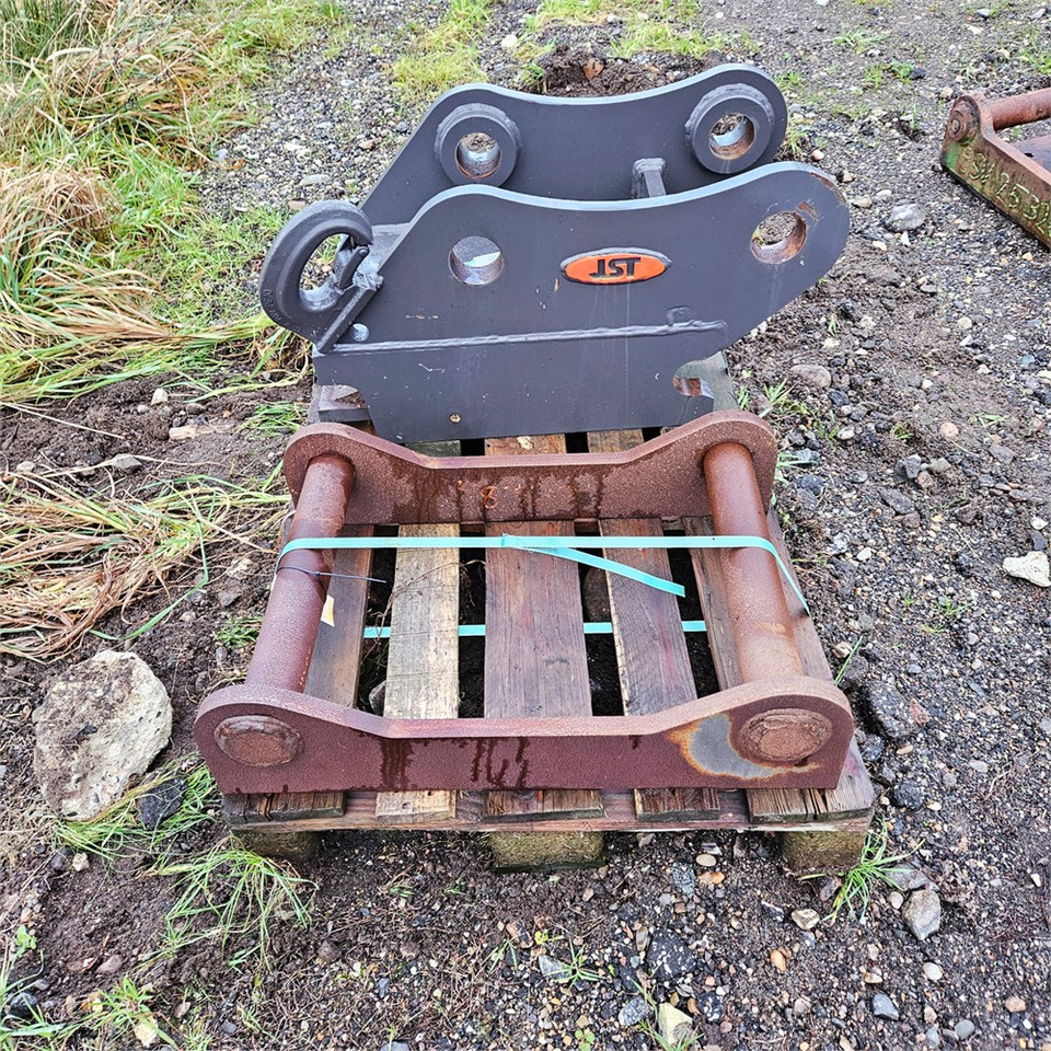 JST S70 - Quick coupler: picture 1 JST S70 - Quick coupler: picture 1