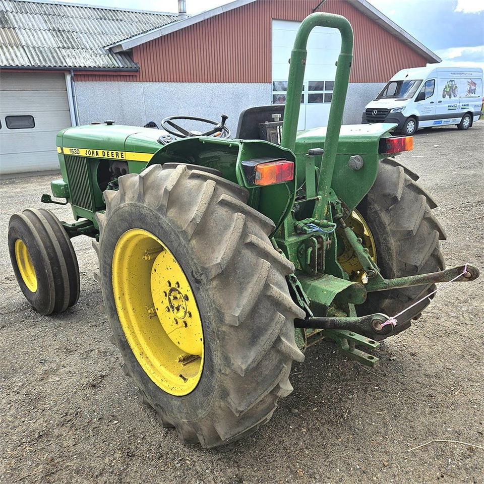 John Deere 1630 OU - Farm tractor: picture 5 John Deere 1630 OU - Farm tractor: picture 5