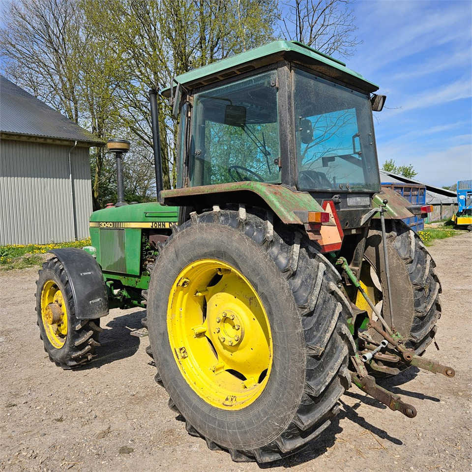 John Deere 3040 - Farm tractor: picture 3 John Deere 3040 - Farm tractor: picture 3