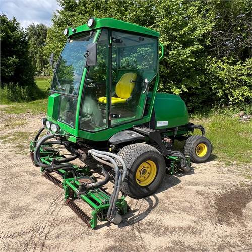 John Deere 8700 PC FM - Lawn mower: picture 3 John Deere 8700 PC FM - Lawn mower: picture 3