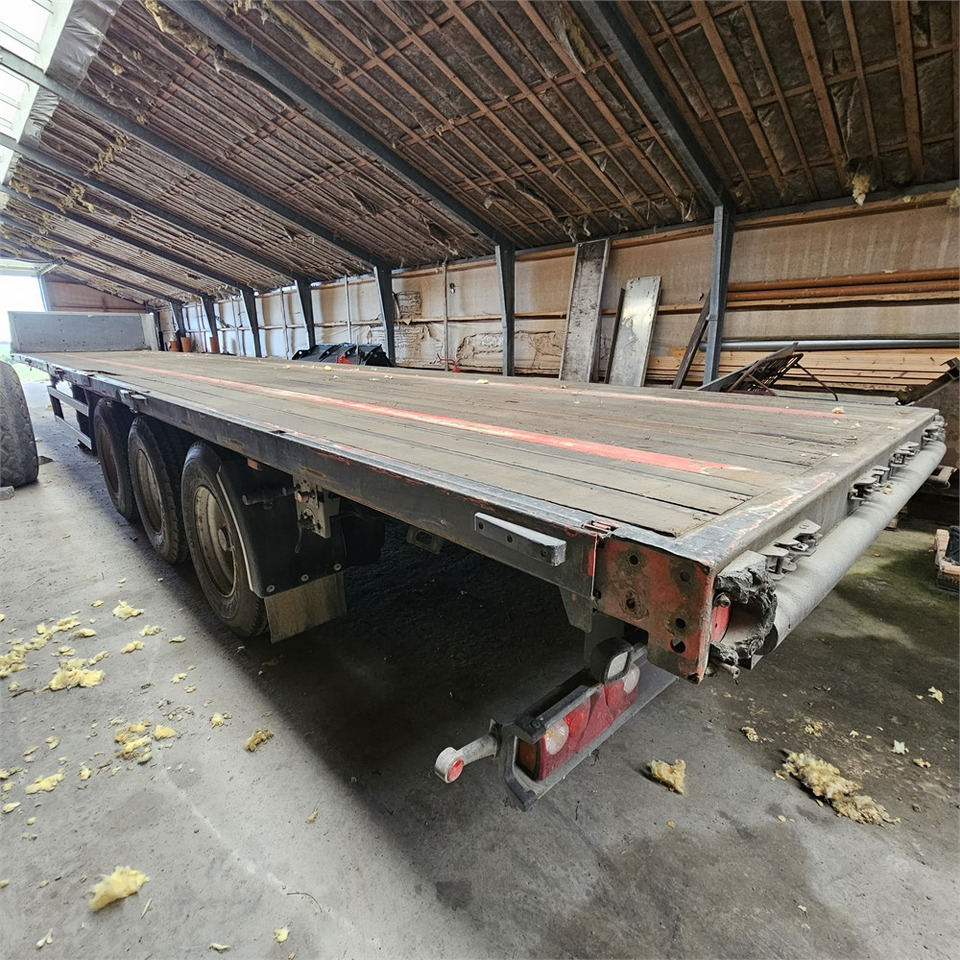 Kel-Berg S40b3 - Dropside/ Flatbed semi-trailer: picture 3 Kel-Berg S40b3 - Dropside/ Flatbed semi-trailer: picture 3