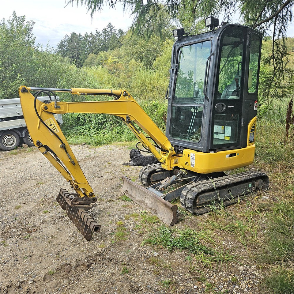 Komatsu PC16 R-3HS - Mini excavator: picture 1 Komatsu PC16 R-3HS - Mini excavator: picture 1
