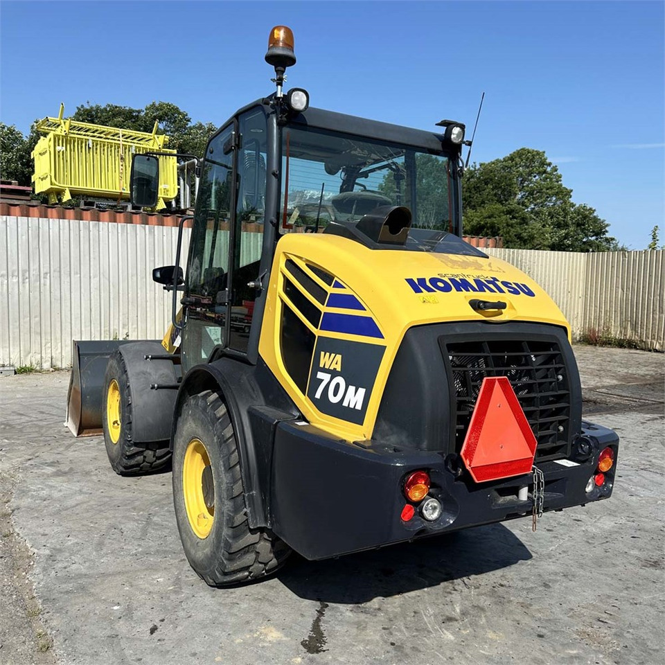 Komatsu WA70M - Wheel loader: picture 4 Komatsu WA70M - Wheel loader: picture 4