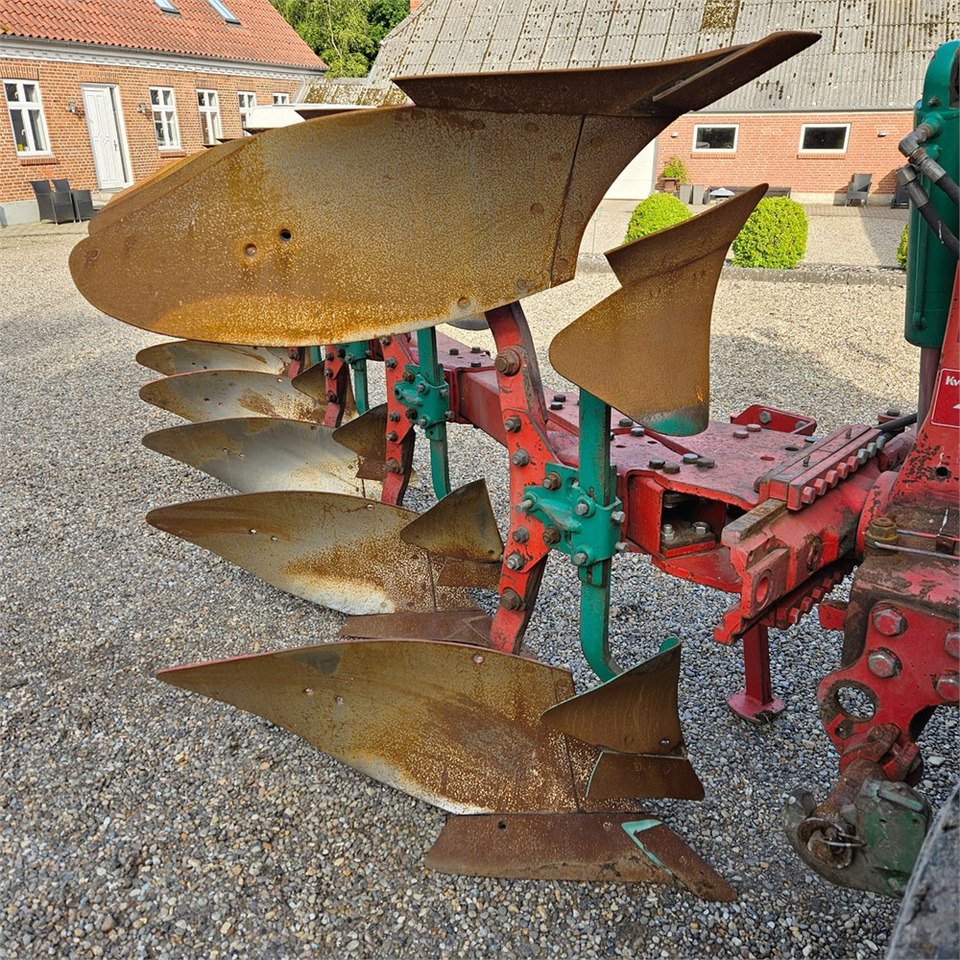 Kverneland LM 100 - Plough: picture 2 Kverneland LM 100 - Plough: picture 2