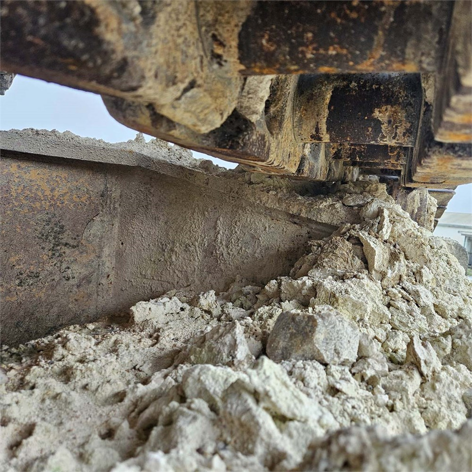 Crawler excavator Liebherr R984: picture 34