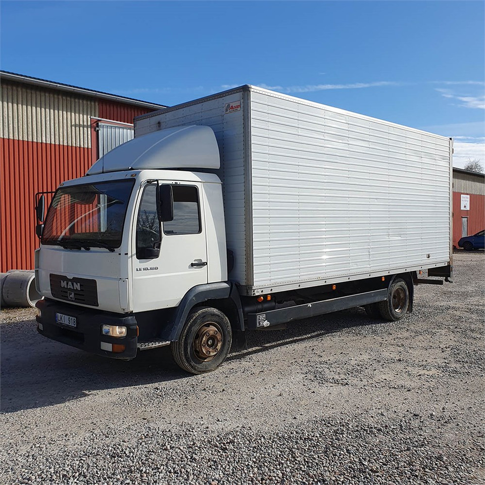 MAN LE10.180 - Box truck: picture 1 MAN LE10.180 - Box truck: picture 1