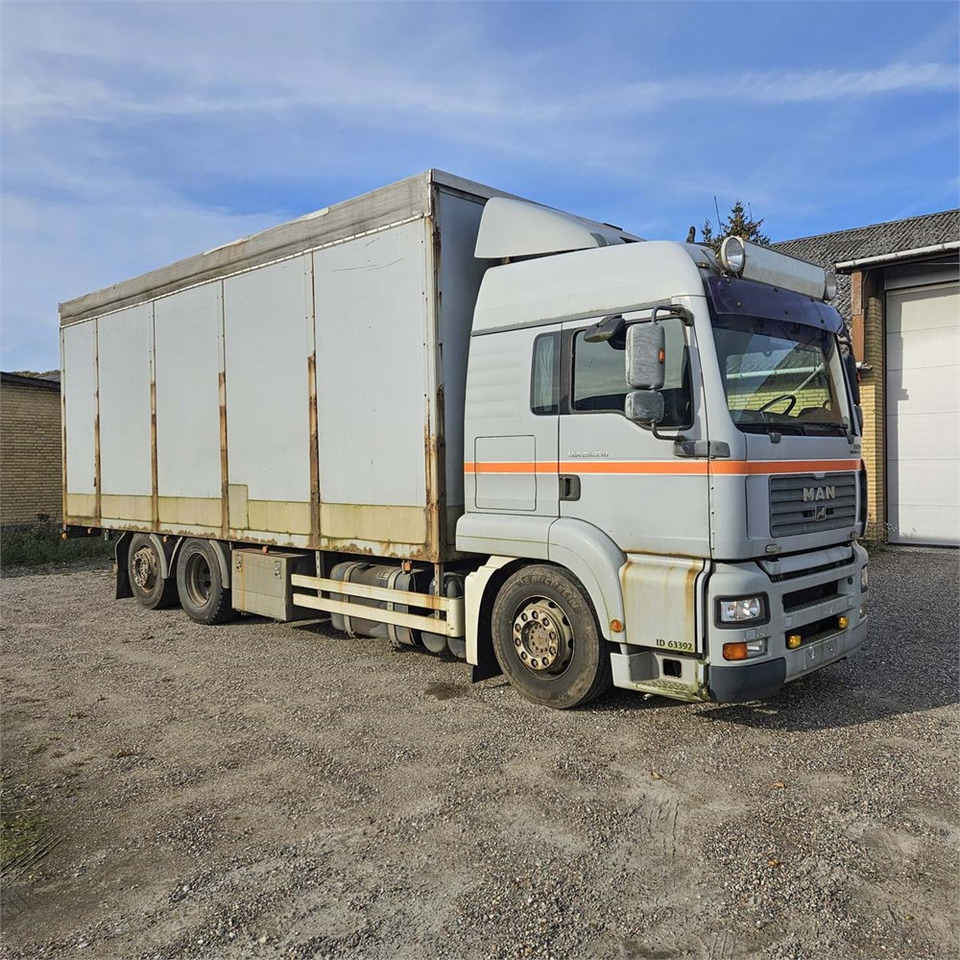 MAN Tg a 26.350 - Box truck: picture 1 MAN Tg a 26.350 - Box truck: picture 1