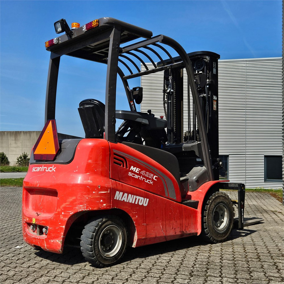 Manitou ME 425C - Forklift: picture 3 Manitou ME 425C - Forklift: picture 3