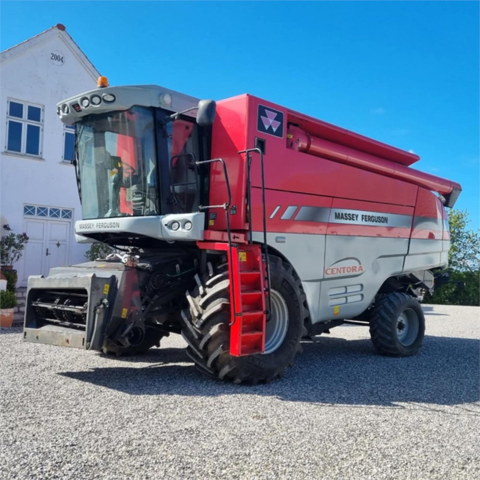 Massey Ferguson Centora 7282 - Harvester: picture 1 Massey Ferguson Centora 7282 - Harvester: picture 1