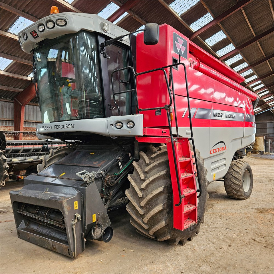 Massey Ferguson Centora 7282 - Harvester: picture 3 Massey Ferguson Centora 7282 - Harvester: picture 3